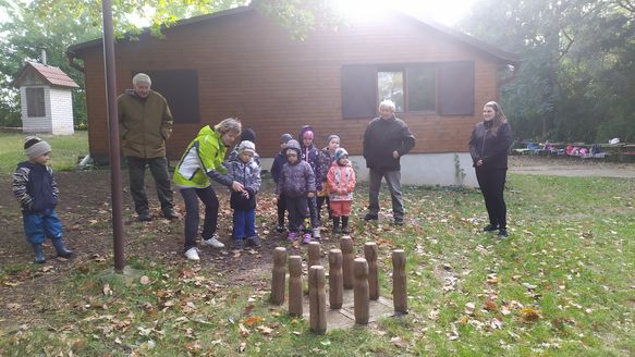 Den s myslivci na chatě Lesance