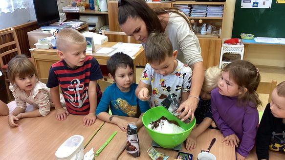 Projektový den ve výuce – „Jak se peče perníček“.