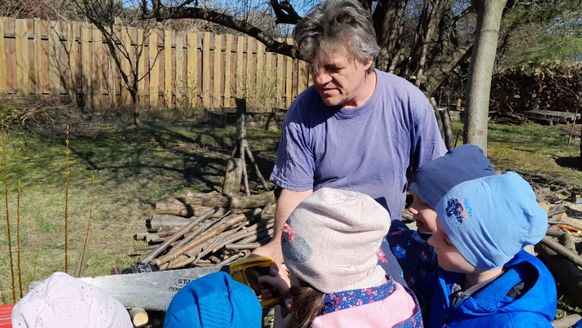 Na návštěvě u řezbáře pana V. Cigáňa